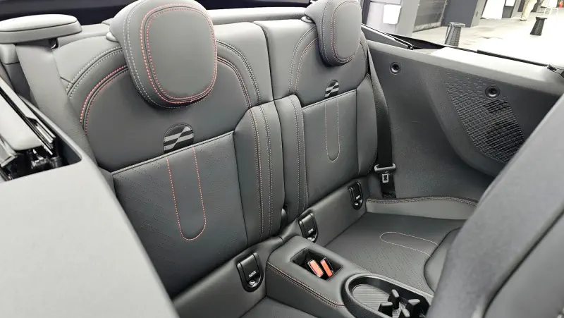 MINI Cooper Convertible