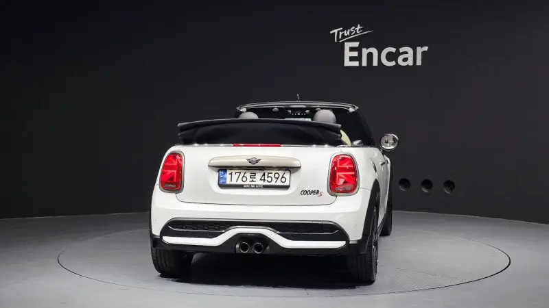 MINI Cooper Convertible