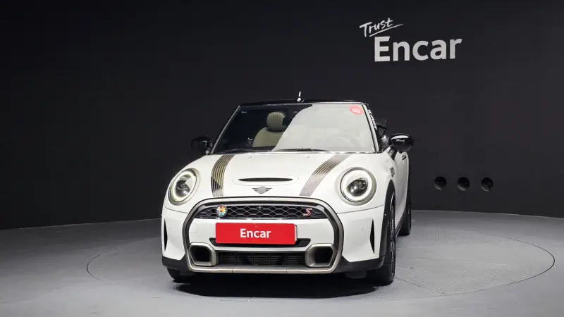 MINI Cooper Convertible