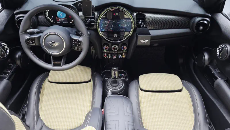 MINI Cooper Convertible