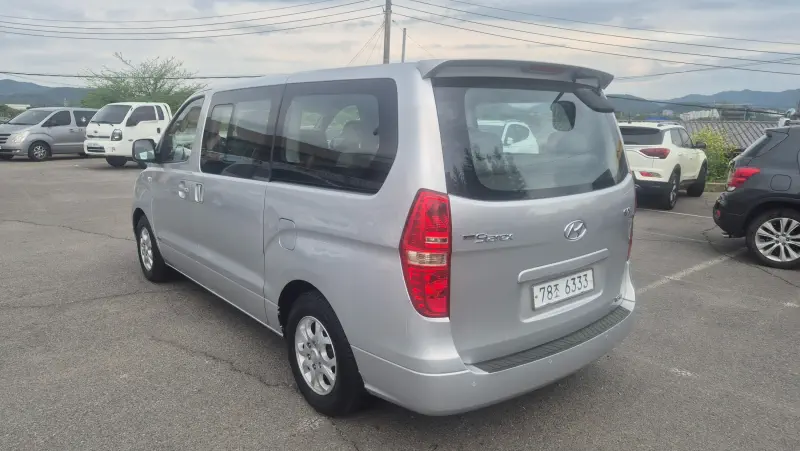 Hyundai Grand Starex