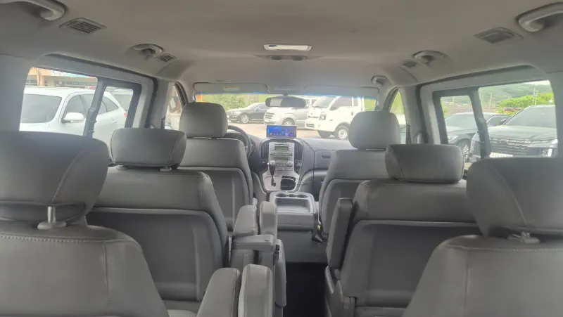 Hyundai Grand Starex