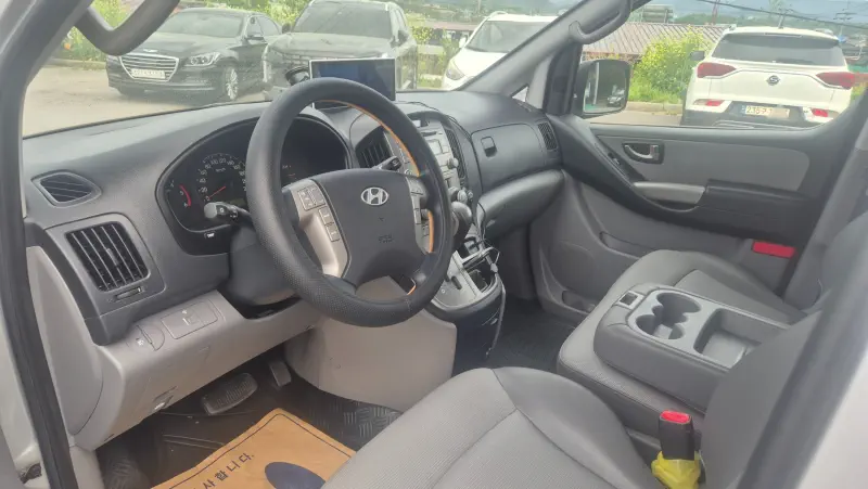 Hyundai Grand Starex