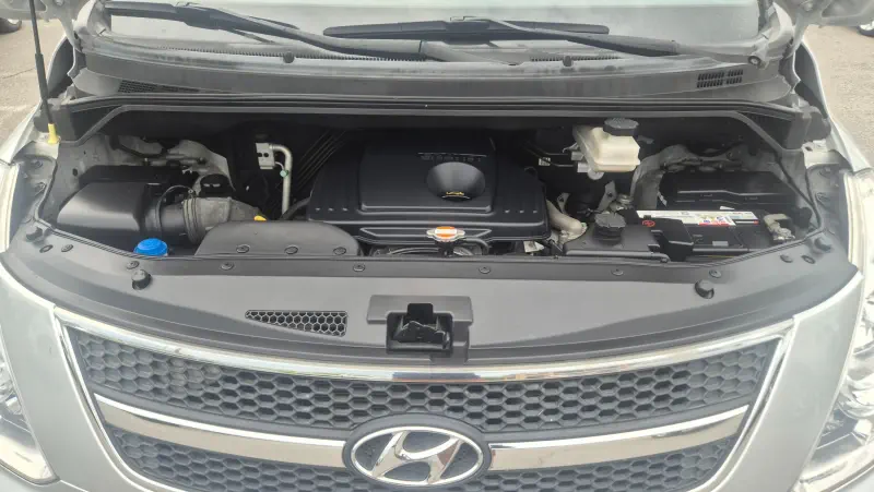 Hyundai Grand Starex