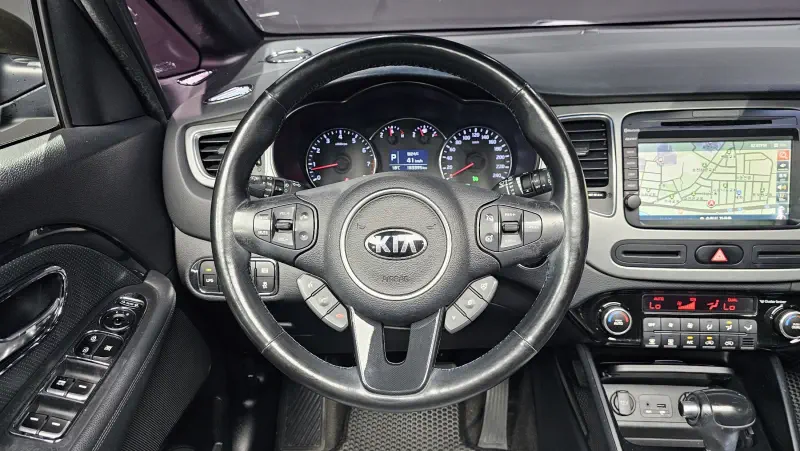 Kia Carens