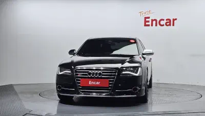 Audi S8