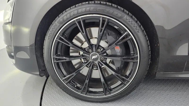 Audi S8