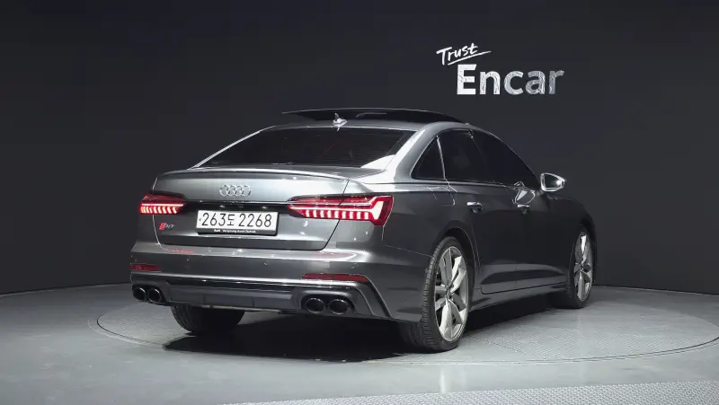 Audi S6
