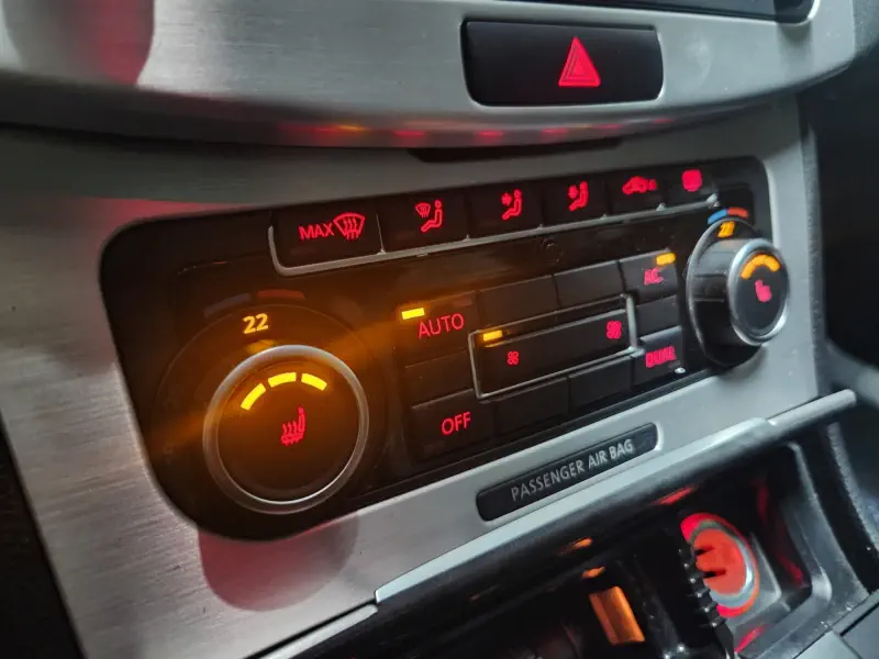 Volkswagen PASSAT CC