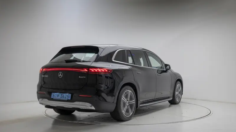 Mercedes-Benz EQS SUV