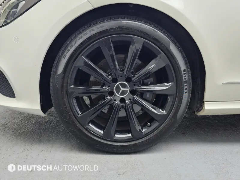 Mercedes-Benz CLS-Class