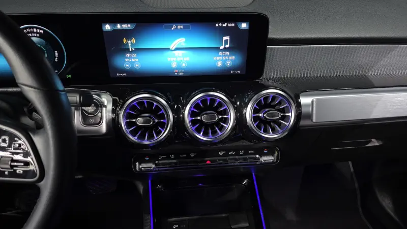 Mercedes-Benz GLB-Class