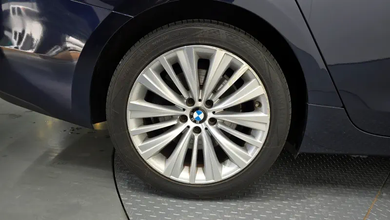 BMW 5-Series Gran Turismo