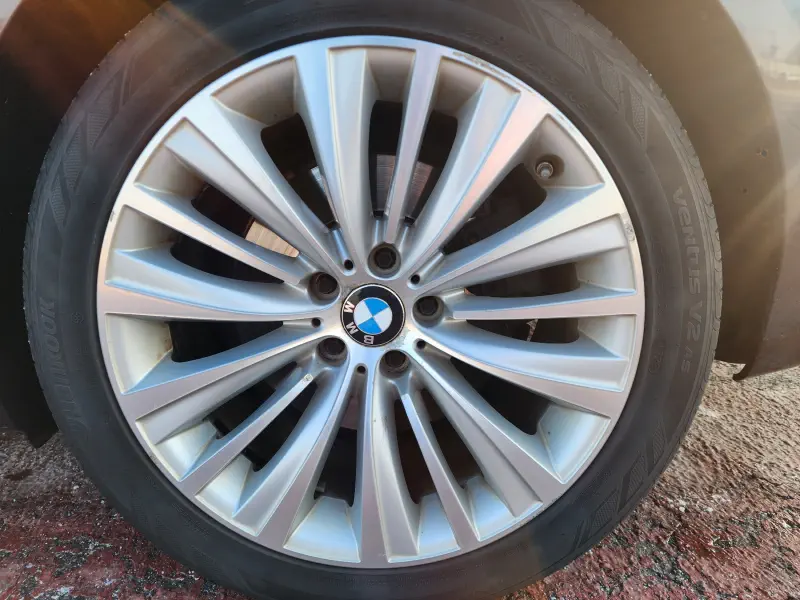 BMW 5-Series Gran Turismo