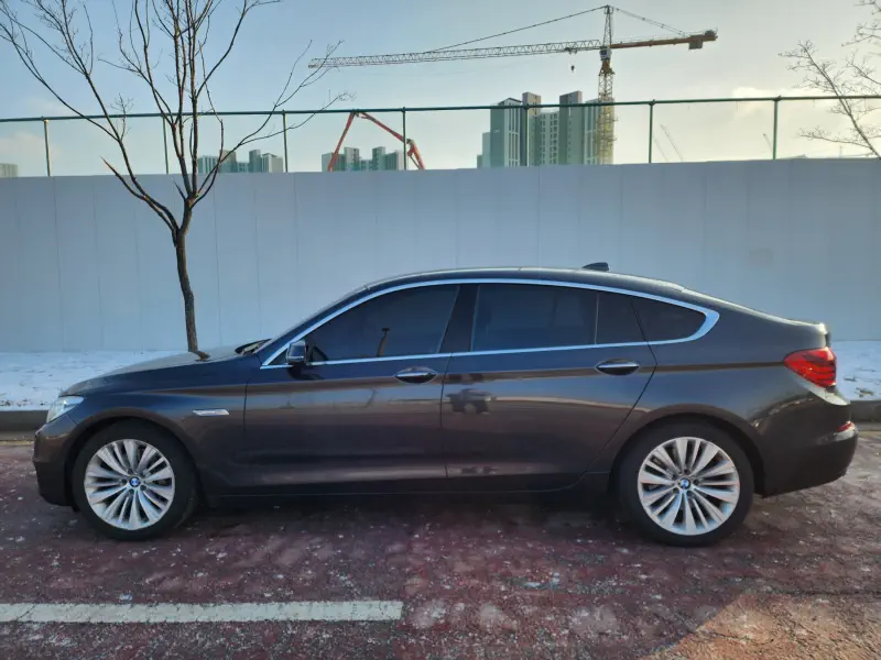 BMW 5-Series Gran Turismo