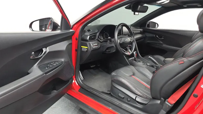 Hyundai Veloster