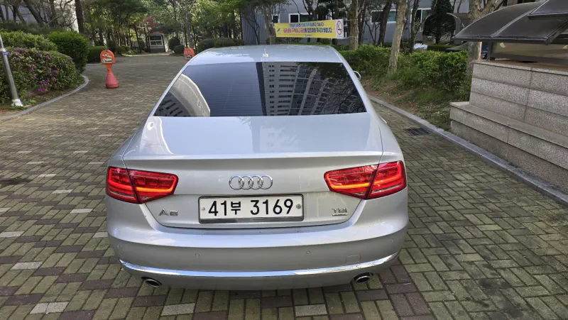 Audi A8