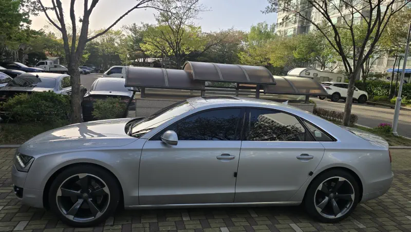 Audi A8