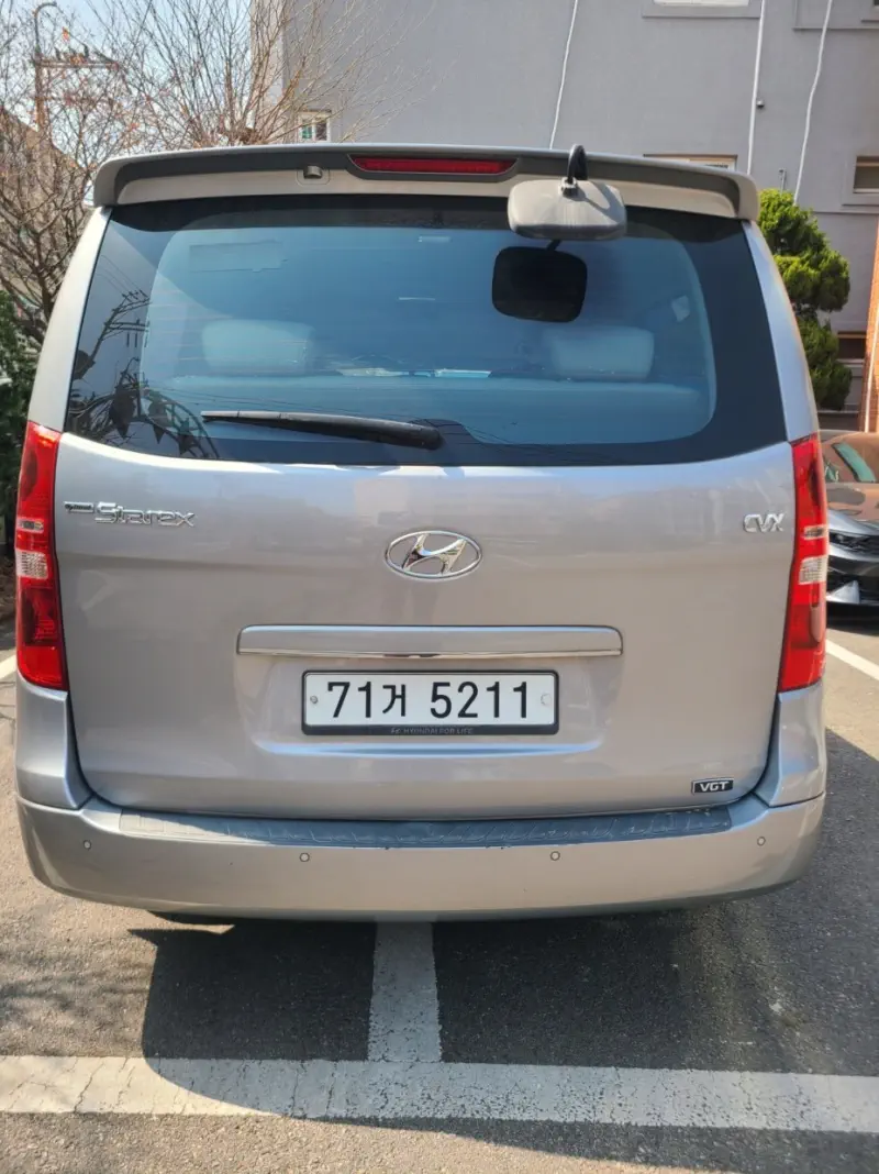 Hyundai Grand Starex