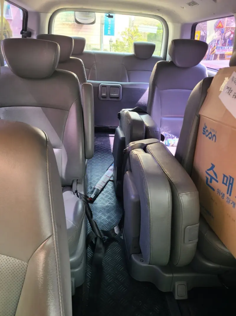 Hyundai Grand Starex