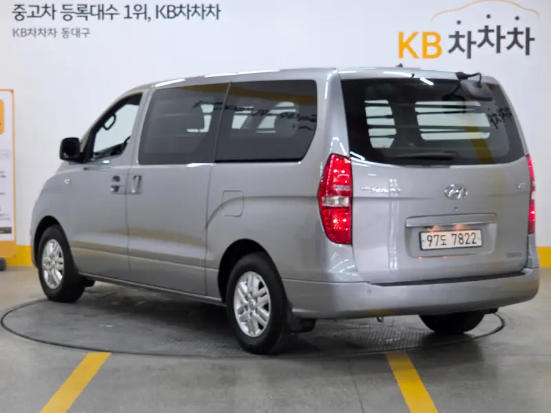 Hyundai Grand Starex