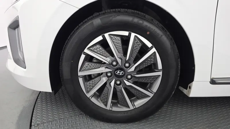 Hyundai Ioniq