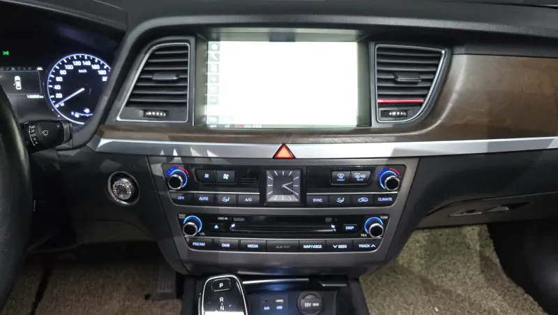 Hyundai Genesis