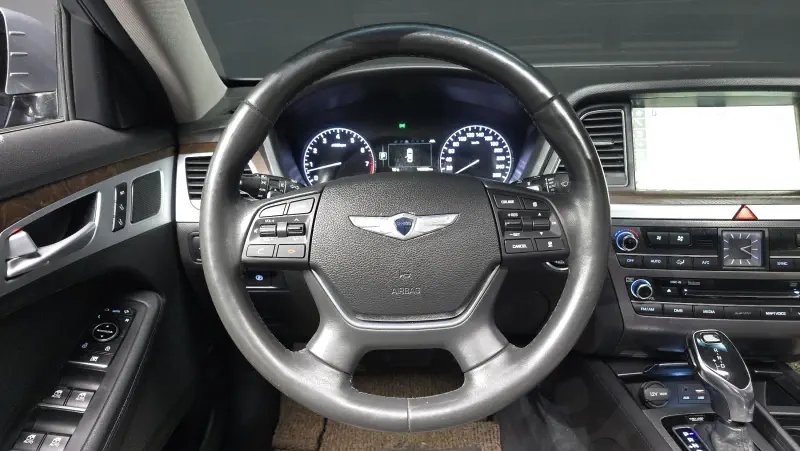 Hyundai Genesis