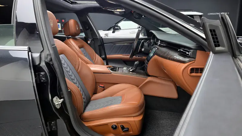 Maserati QUATTROPORTE