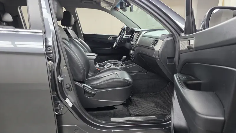 SsangYong Rexton Sports