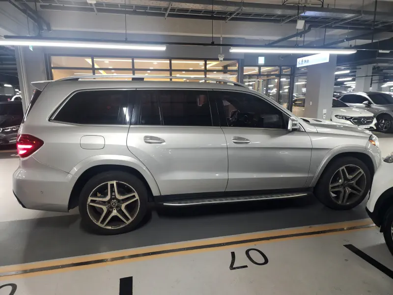 Mercedes-Benz GLS-Class
