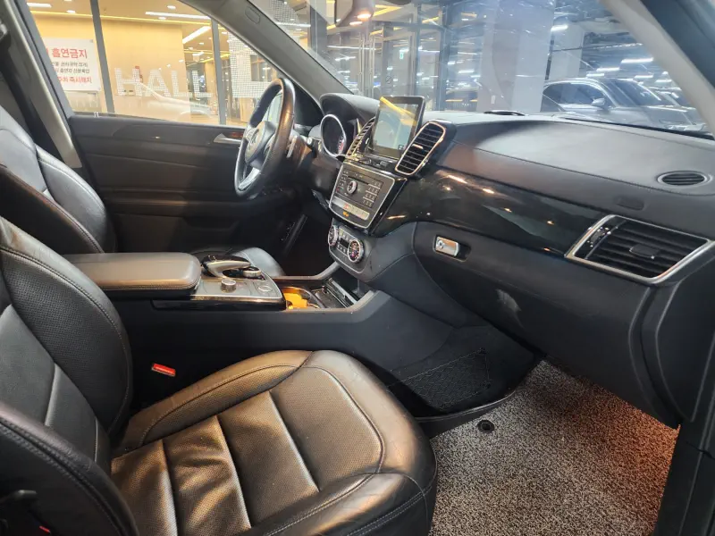 Mercedes-Benz GLS-Class