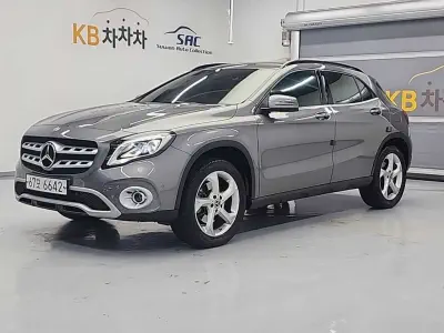 Mercedes-Benz GLA-Class
