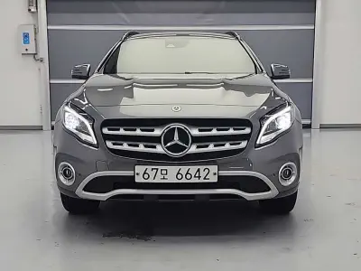 Mercedes-Benz GLA-Class