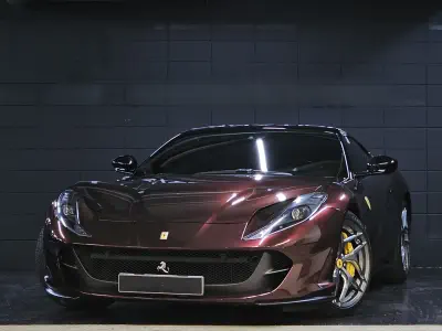Ferrari 812