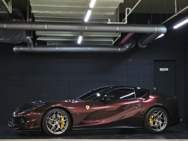 Ferrari 812