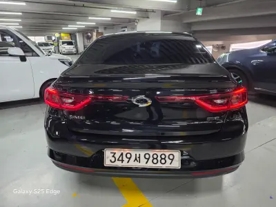 Renault SM6