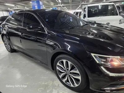 Renault SM6