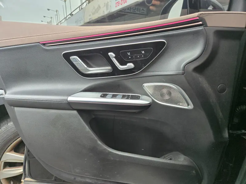 Mercedes-Benz EQE