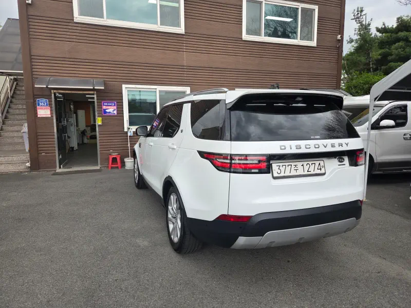 Land Rover DISCOVERY