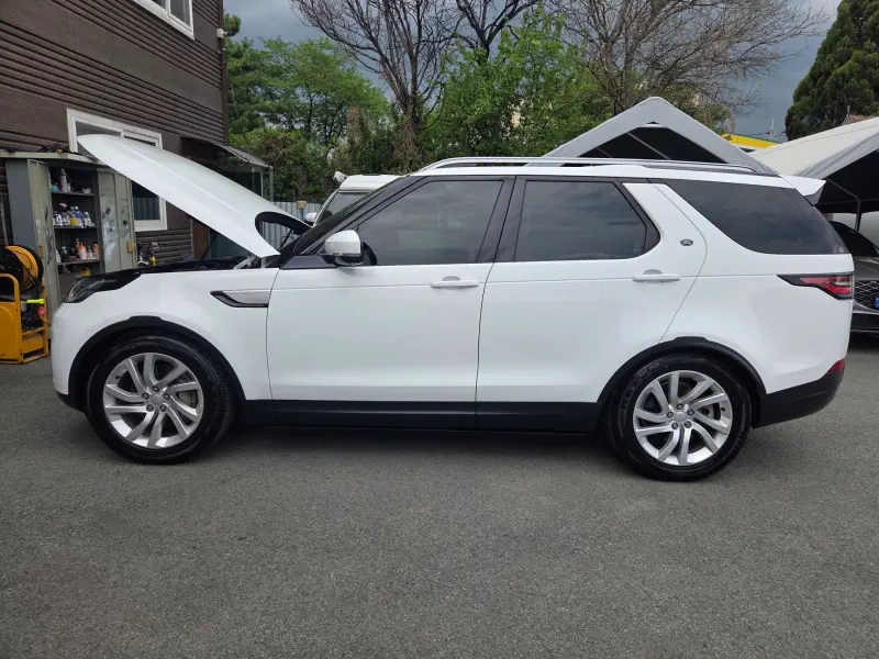 Land Rover DISCOVERY