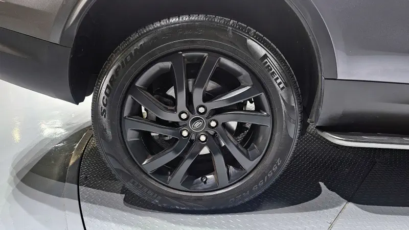 Land Rover DISCOVERY