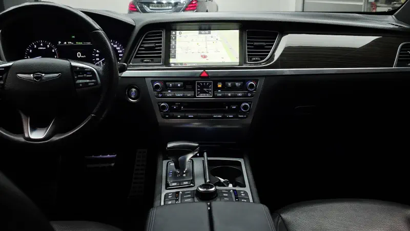 Genesis G80