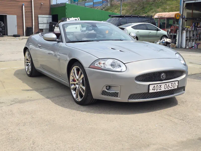 Jaguar XKR