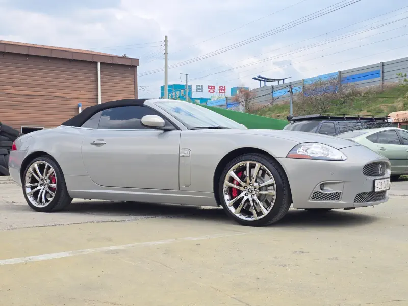 Jaguar XKR