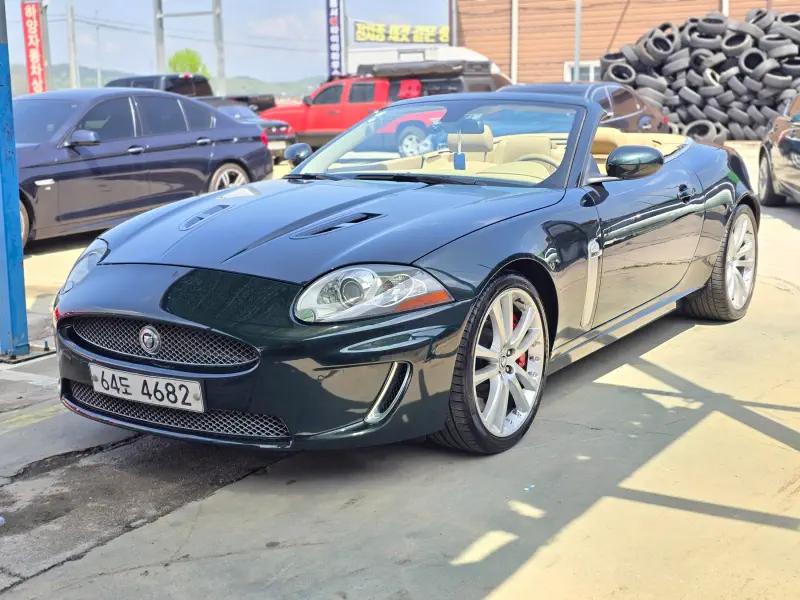 Jaguar XKR