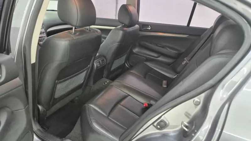 Infiniti G37