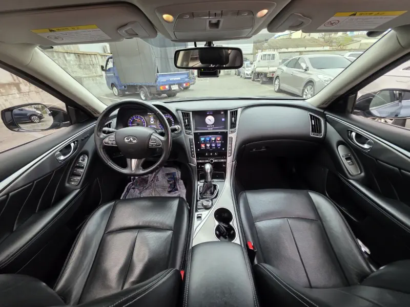 Infiniti Q50
