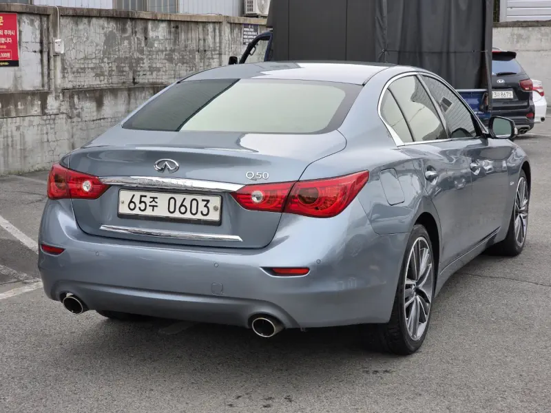 Infiniti Q50