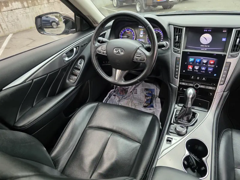 Infiniti Q50